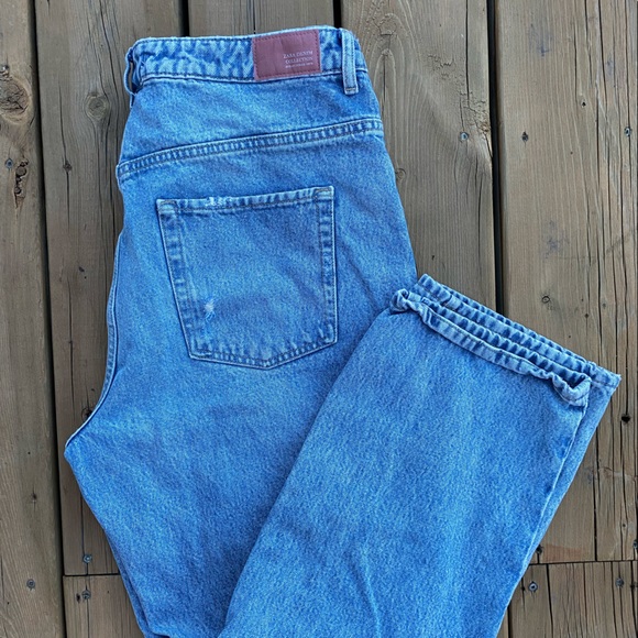 ZARA Ripped Mom Fit Jeans - Picture 10 of 10